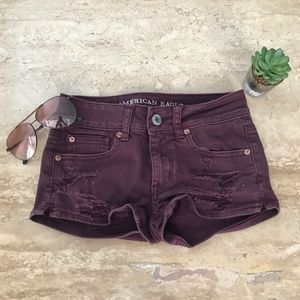 American Eagle ripped maroon shorts